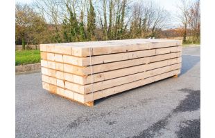 Traverse paysagère en chêne 4 arêtes vives